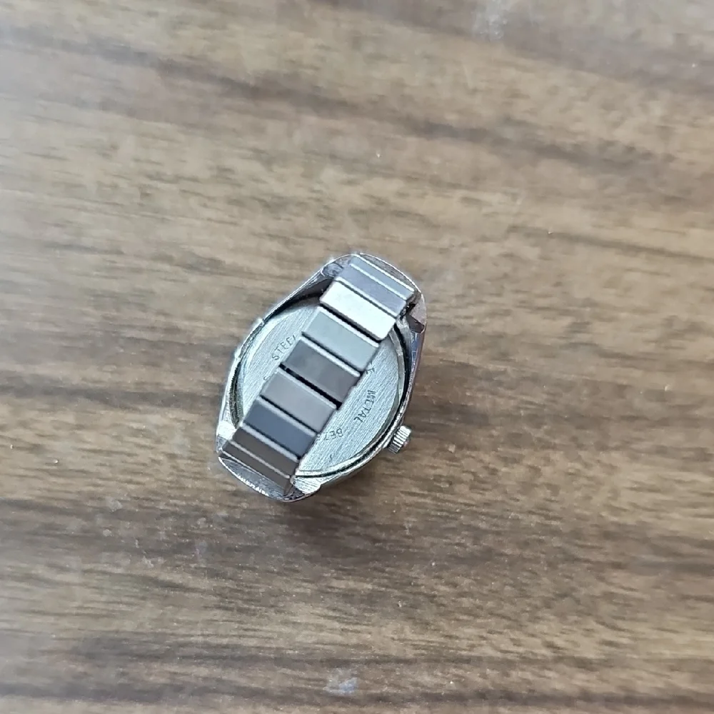 Vintage Watch Ring Collezio Stretch Silver Quartz Women Men GREAT SHAPE